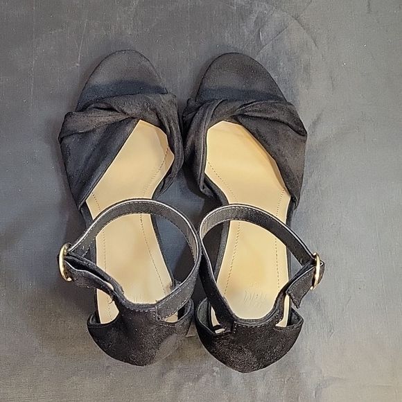 H&M SUEDE BLOCK HEEL ADJUSTABLE BUCKLE ANKLE STRAP WOMEN"S OPEN TOE SANDAL - Picture 5 of 13